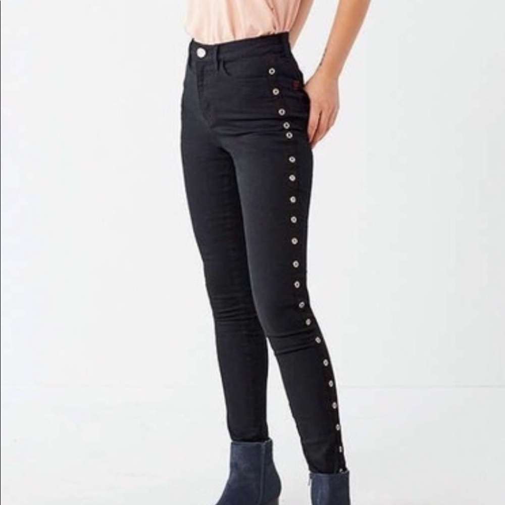 BDG twig high rise cropped with eyelets on side